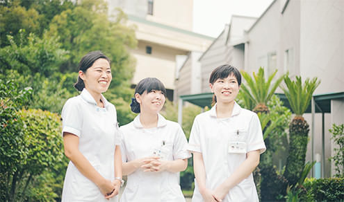 職種ごとの垣根がなく気軽に話すことができ、働きやすい職場です。 - 看護部のご紹介 | 福岡県大牟田市 不知火病院(うつ病の治療・入院・カウンセリング)