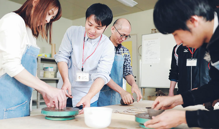 からだを動かし、こころを回復させていく - 作業療法 - 海の病棟 | 福岡県大牟田市 不知火病院(うつ病の治療・入院・カウンセリング)